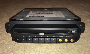 05-07  dodge caravan chrysler town and country 6 dvd changer player disc video