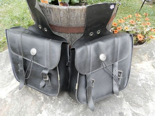 Nice slant black leather willie &amp; max double saddle bag set