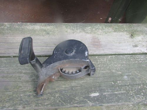 Vintage 18 &#034; lawn cheif pull starter 3 hp briggs and strattion engine
