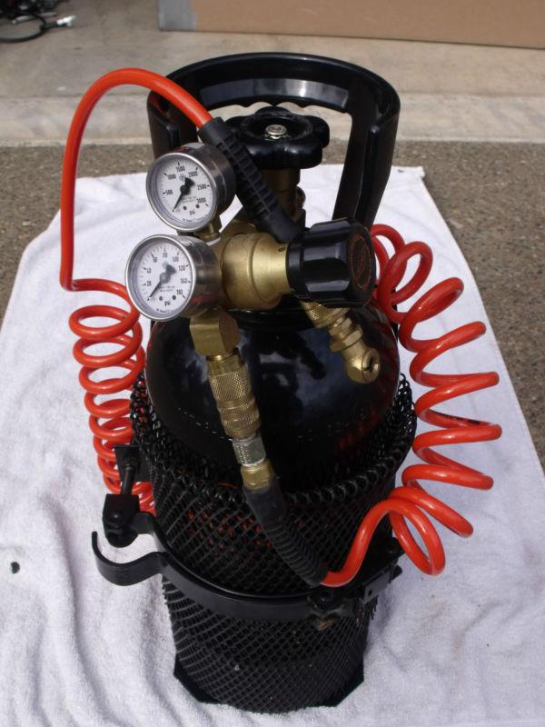 Ultimate air co2 portable inflation system-tank, reg's, hose, air chuck, cage!!!