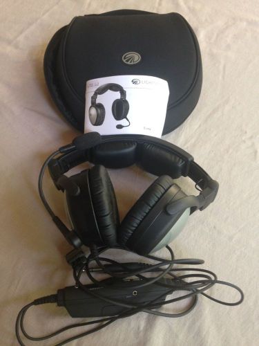 Lightspeed sierra aviation headset - used only once!