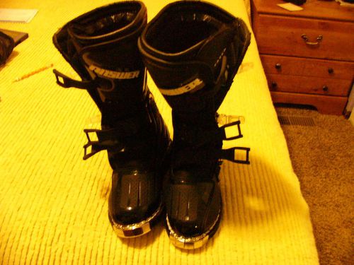 Answer frazer youth dirt bike boots