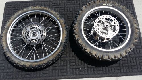 2001 honda xr650r complete front and rear  wheels