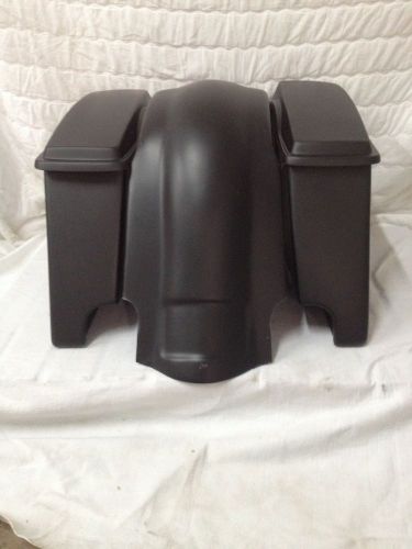 Harley davidson 4&#034; extended stretched saddlebags with lids and fender