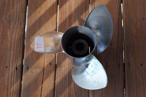 Mercury stainless steel, right-handed, 15.25x19 pitch propeller