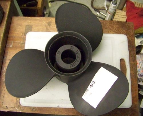Mercury 3 blade propeller 14 x 13  4in. hub  uses removal hub ( not included