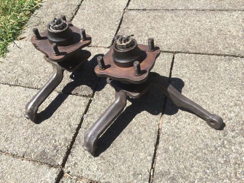 1960-1962 4-lug spindles and hubs - pair - 6 cylinder falcon mustang comet