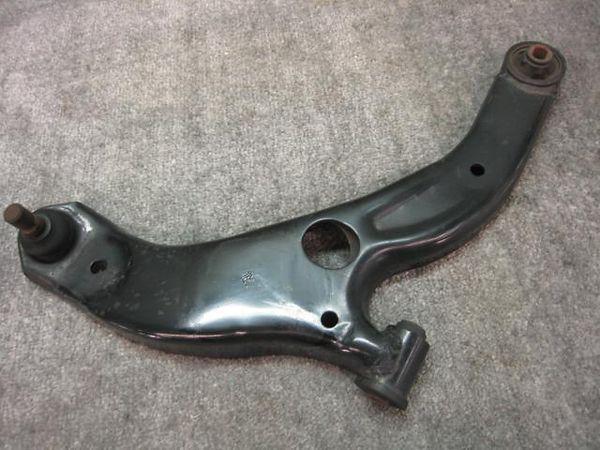 Mazda premacy 2000 front right lower arm [0151720]