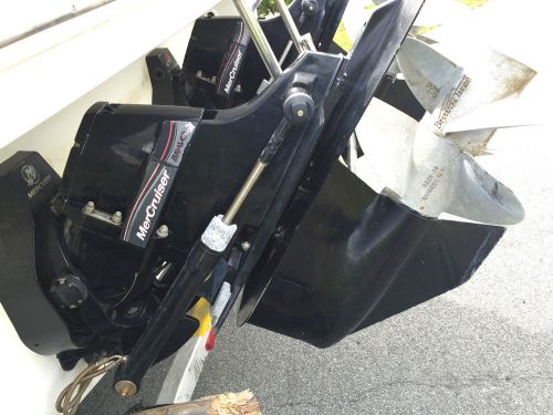 Mercruiser 5.7 complete engine w bravo iii (late model style) and transom