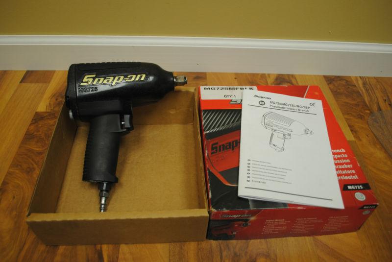 Snap on 1/2" impact wrench mg725