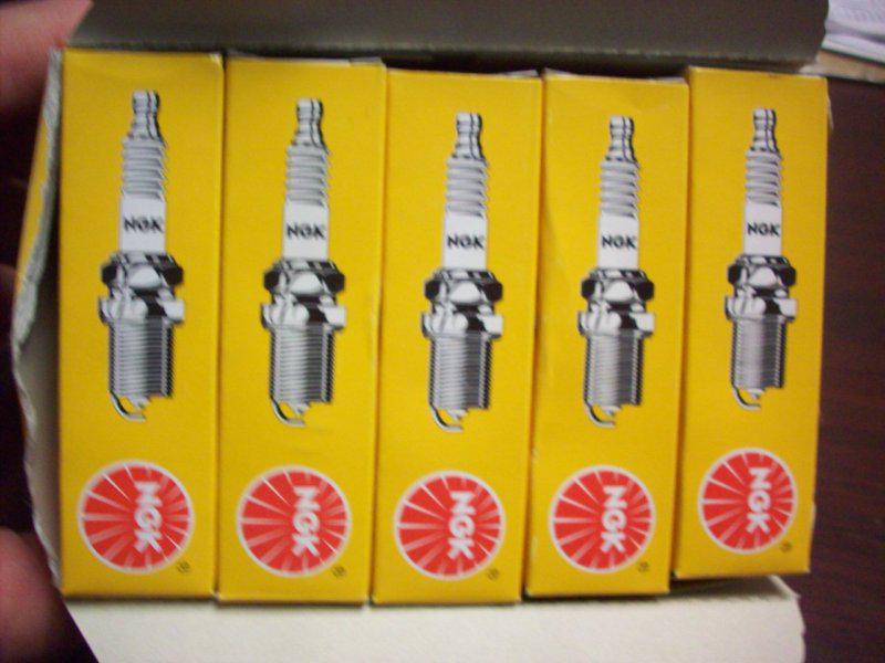 10 new ngk spark plugs zfr4f-11 stock# 4043