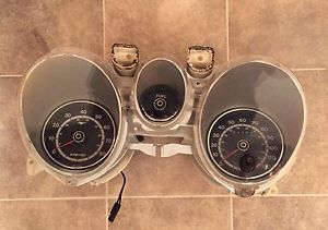 1971-1973 mustang guage cluster w/tach