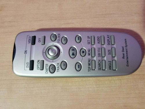 Toyota   rear entertainment dvd system remote control 86170 45020 oem