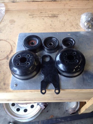 Lot of pulleys and bracket