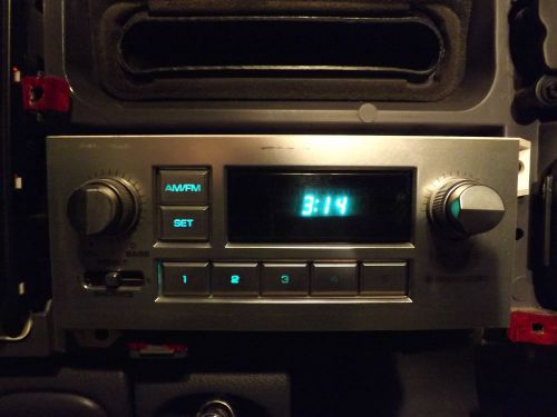 1986 dodge chrysler jeep am-fm stereo radio silver face model no. 4311955