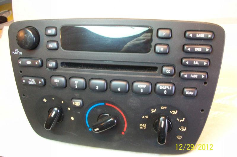 Ford cd radio for taurus / sable     30 day warr    free shipping