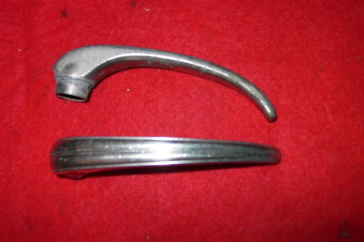 1933-34 plymouyh inside door release handles ( pair)