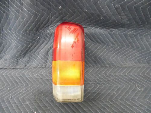 Jeep cherokee 97-01 tail light oem, left excellent condition with bulbs