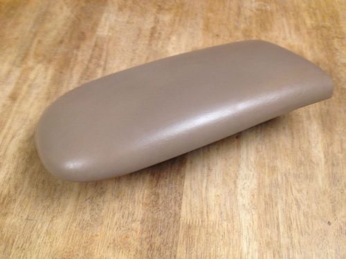 1997-2002 ford expedition center console armrest lid (tan) 8&#034;x15&#034; please measure