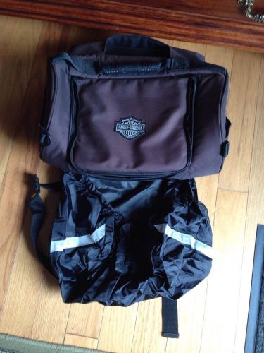 Harley davidson medium bar and shield roll bag with pull out rain cover