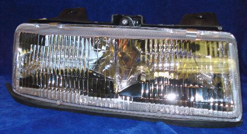 R headlight 91 92 93 94 95 96 chevy corsica 1991-1996