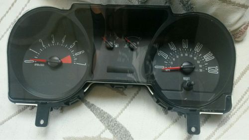 2006 ford mustang  speedometer instrument cluster 6r33 10849 ad