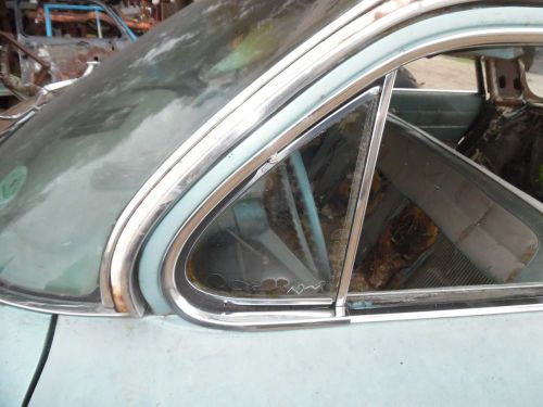 61 62 1961 1962 gm chevy impala left front door vent wing window frame channel