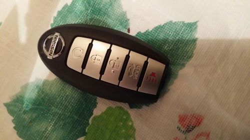 2016 nissan maxima -- oem remote control with remote start - $50
