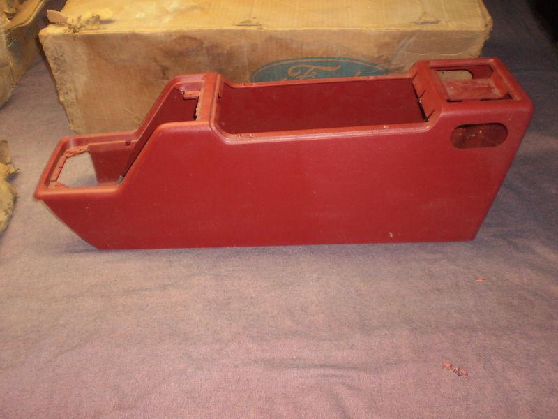 Ford 89,92 ranger console red  orig. ford nos