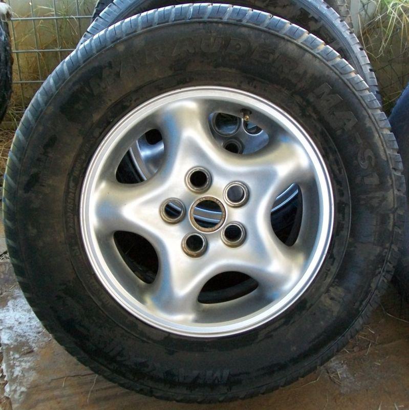1999-2002 land rover discovery factory oem 16" wheel & marauder tire 