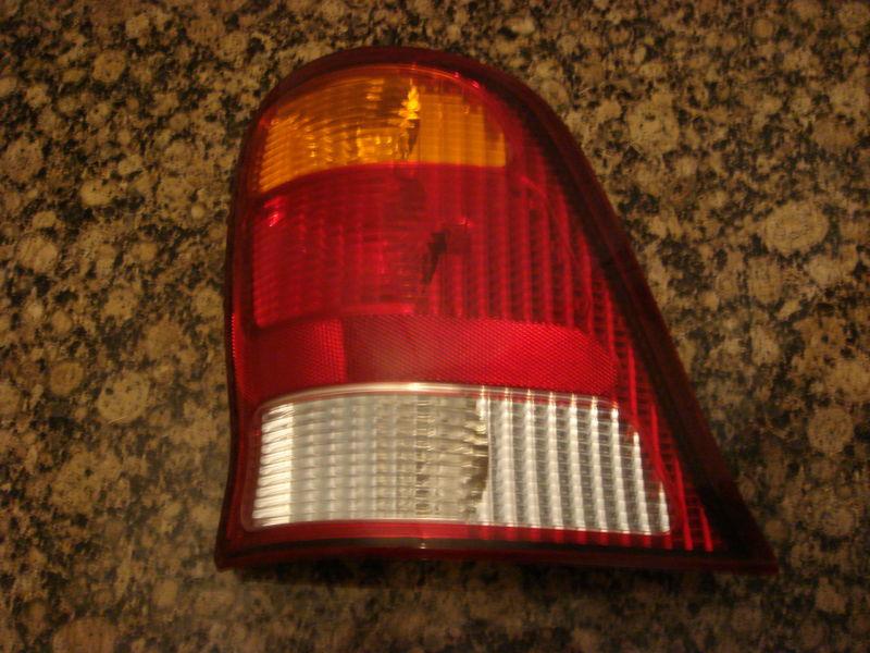 1999-2003 ford windstar tail light assembly right passanger side