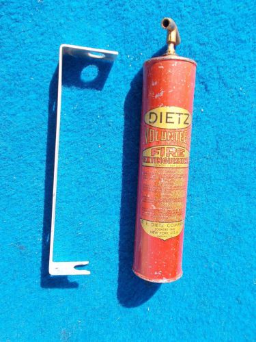 Vintage original dietz fire volunteer extinguisher &amp; mounting bracket very nice
