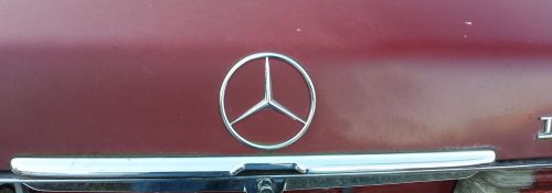 Mercedes benz w116 chrome trunk lid handle trim 1167580102 300sd 280se 73-80