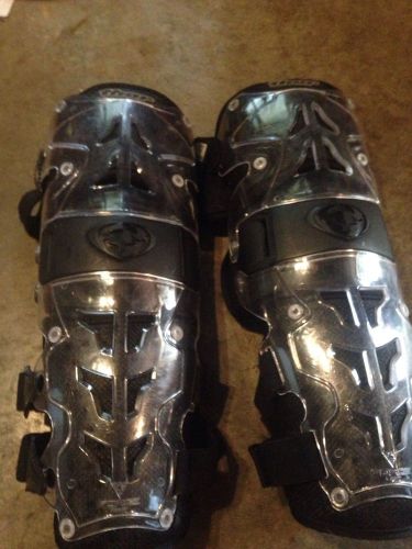 Thor force mx knee guards pads braces motocross protection left right fox evs