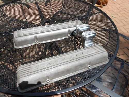 Vintage pair chevrolet corvette valve covers/breathers