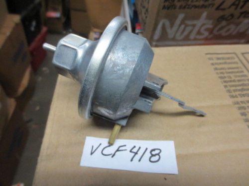 Ford 302,351,400 new distributor vacum