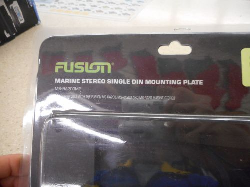 Fusion marine stereo single din mounting plate (new)