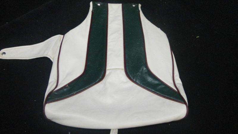 White/red/green bottom cover to a generic boat seat cover/cushion k/i #68