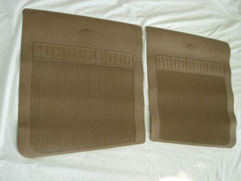 Nos 1966-67-68-69-70-71   chevrolet   dark saddle   rear twins  floor  mat