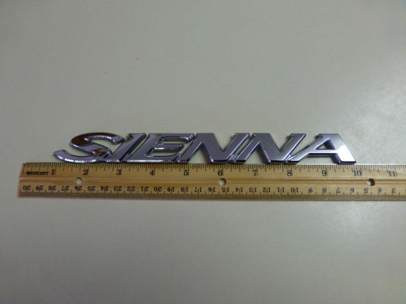 Toyota sienna used emblem oem free shipping!!
