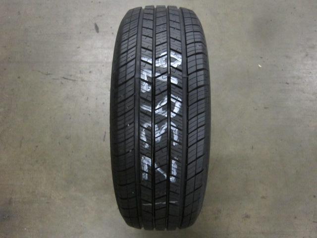 One definity ex600 215/65/16 tire (z3676) 7-8/32 