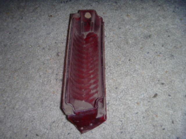 1968 1969 buick sport station wagon rh tail light lens guide 43s 
