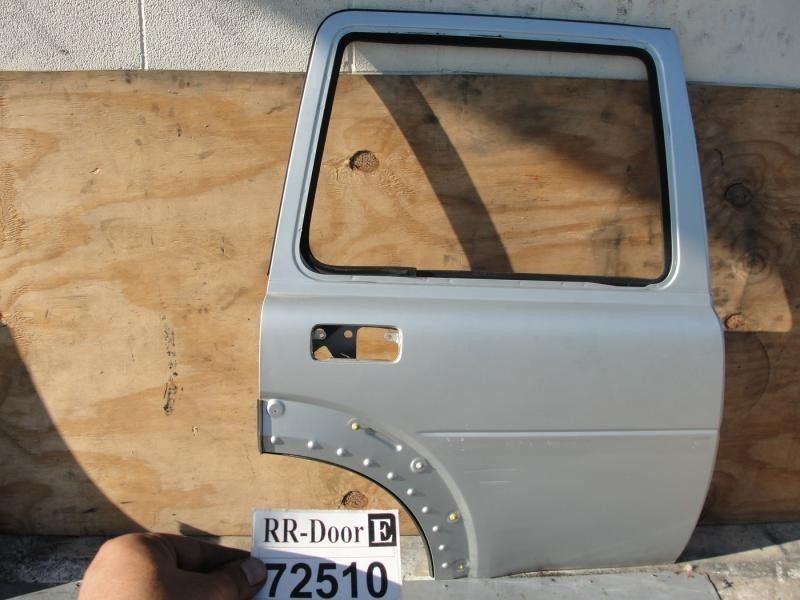 02 03 freelander right passenger side rear back door shell panel silver oem