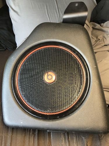 2014 dodge charger beats 10 inch sub