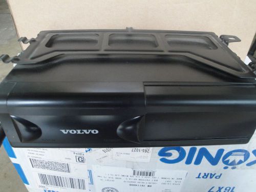 Volvo oem cd changer 9148636