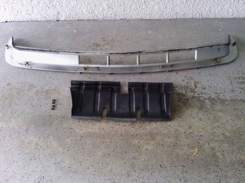 Volvo 240 242 244 245 &#034;commando&#034; style air dam / front spoiler with air scoop