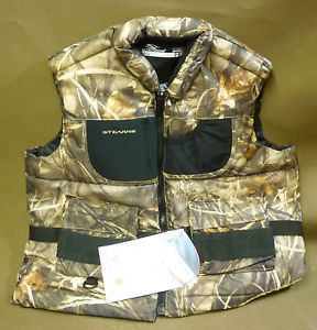 Stearns- hunting and fishing life jacket size -small