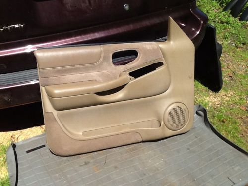 98-04 driver door panel jimmy blazer (brown/beige) s6