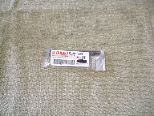 Yamaha 90105-10409-00 bolt ( in hand ships today free )