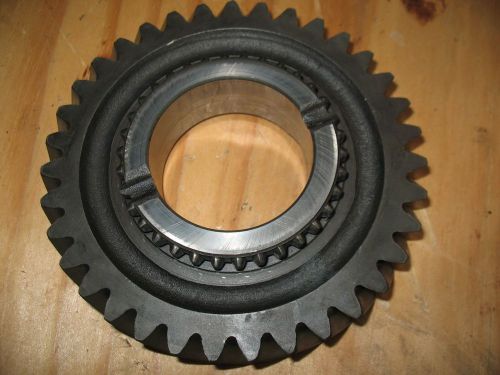 Np205 transfer case front output low large transfer gear  ford chevy